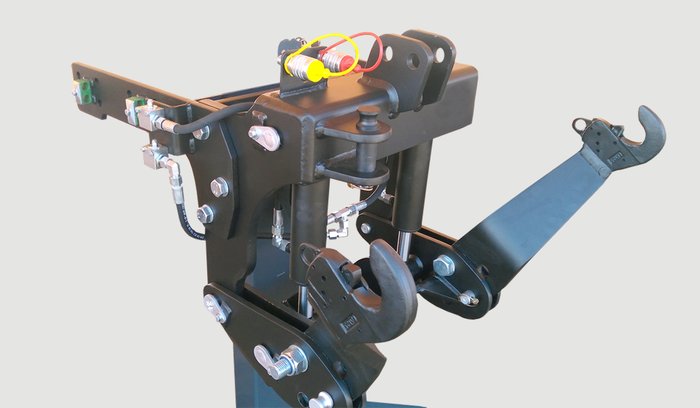 Three-point suspension system (three-point hinch)